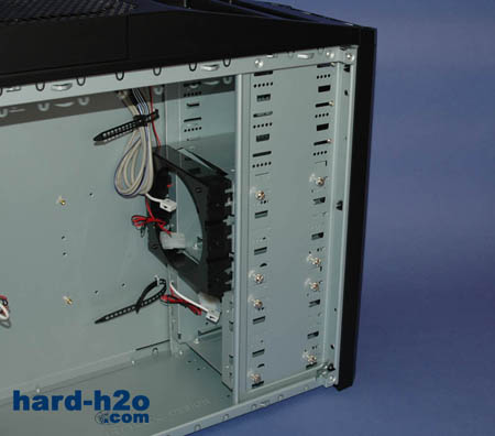 Ampliar Foto Caja Antec 900