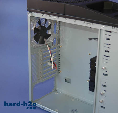 Ampliar Foto Caja Antec 900