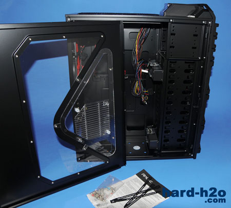 Ampliar Foto Caja Antec Dark Fleet DF-85