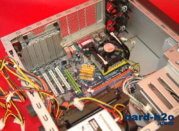 Ampliar foto caja Silentium T1 de Artic Cooling