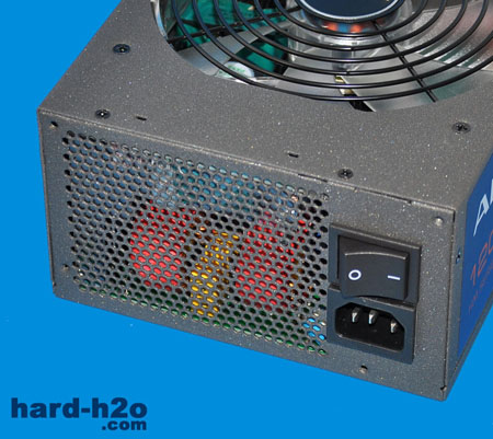 Ampliar Foto Fuente de alimentación ADATA HM-1200