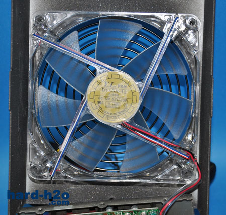 Ampliar Foto Fuente de alimentación ADATA HM-1200