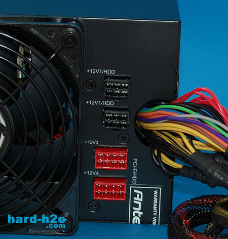 Ampliar Foto Fuente de alimentación Antec CP-850