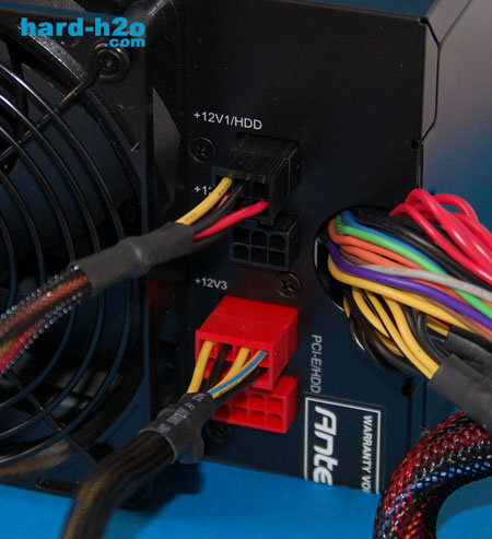 Ampliar Foto Fuente de alimentación Antec CP-850