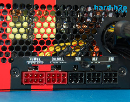 Ampliar Foto Fuente de alimentación Antec TruePower Quattro 1200W
