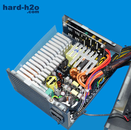Ampliar Foto Fuente de alimentación CoolerMaster Silent Pro Gold 1200