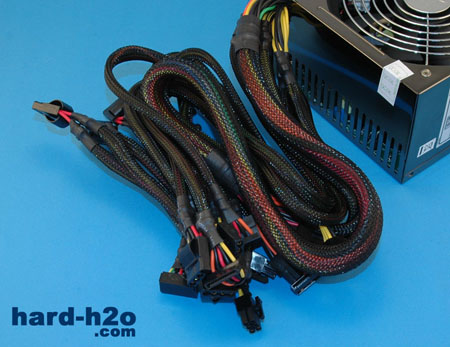 Ampliar Foto Fuente de alimentación HEC Cougar 600 W