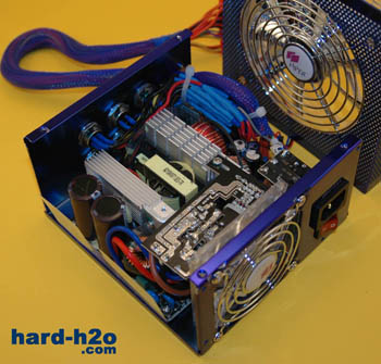 Ampliar foto Fuente Hiper R Modular 580W