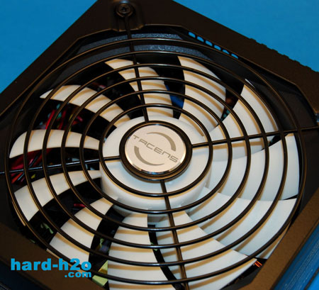 Ampliar Foto Fuente de alimentación Tacens Valeo II 700
