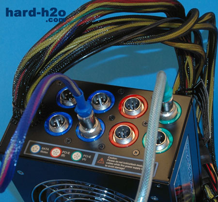 Ampliar Foto Fuente de alimentación Tagan BZ Series 1100
