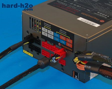 Ampliar Foto Fuente de alimentación Thermaltake Toughpower 1200 W