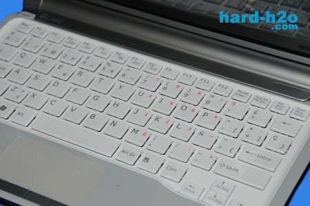 Ampliar Foto Netbook Hercules e-CAFE EC-1000W Ampliar Foto Netbook Hercules e-CAFE EC-1000W
