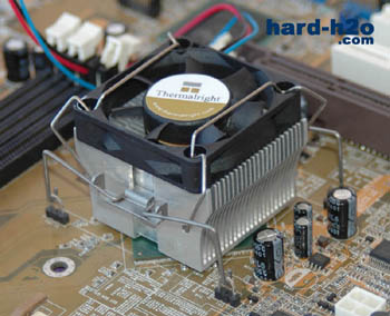 Ampliar foto disipador chipset Thermalright NB-1