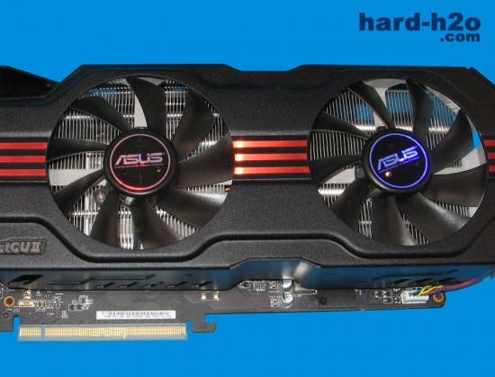 Ampliar foto Tarjeta gráfica Asus GeForce GTX 680 DirectCU II Top