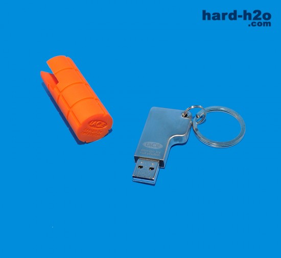 Ampliar foto Memoria USB LaCie RuggedKey